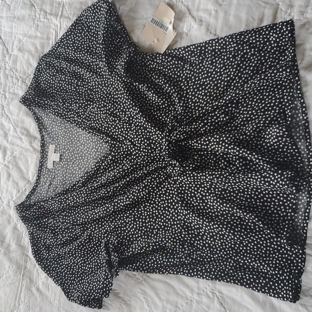 14th and Union tie front blouse medium petite